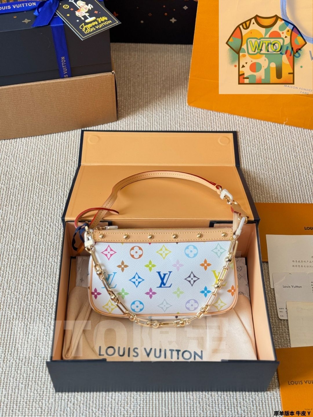 今日 LV 村上隆 コラボレーション 麻雀バッグ 2025 早春ランウェイ ピローバッグ