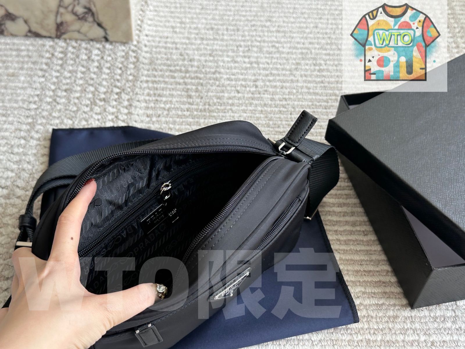 プラダ ニューカメラバッグ