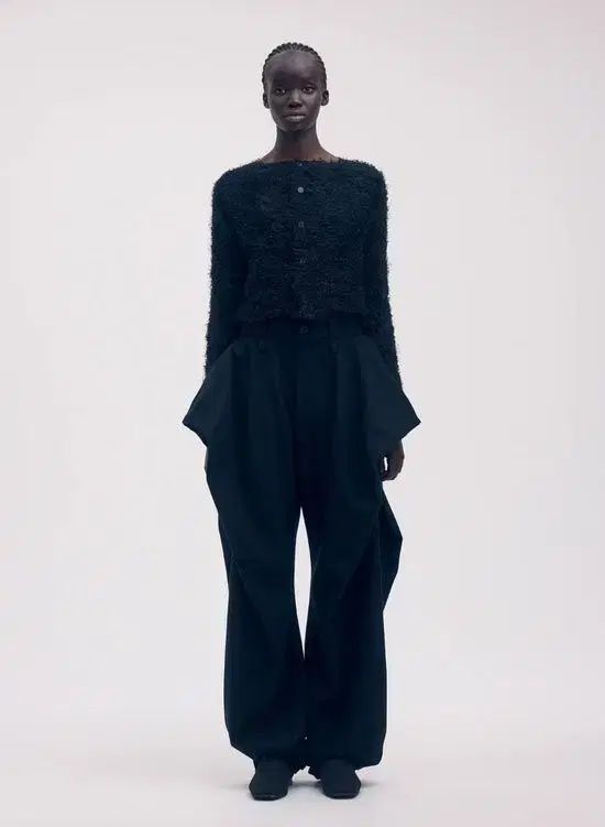 イッセイミヤケ ファジー プリーツ カーディガン - ニュアンス ONE PIECE