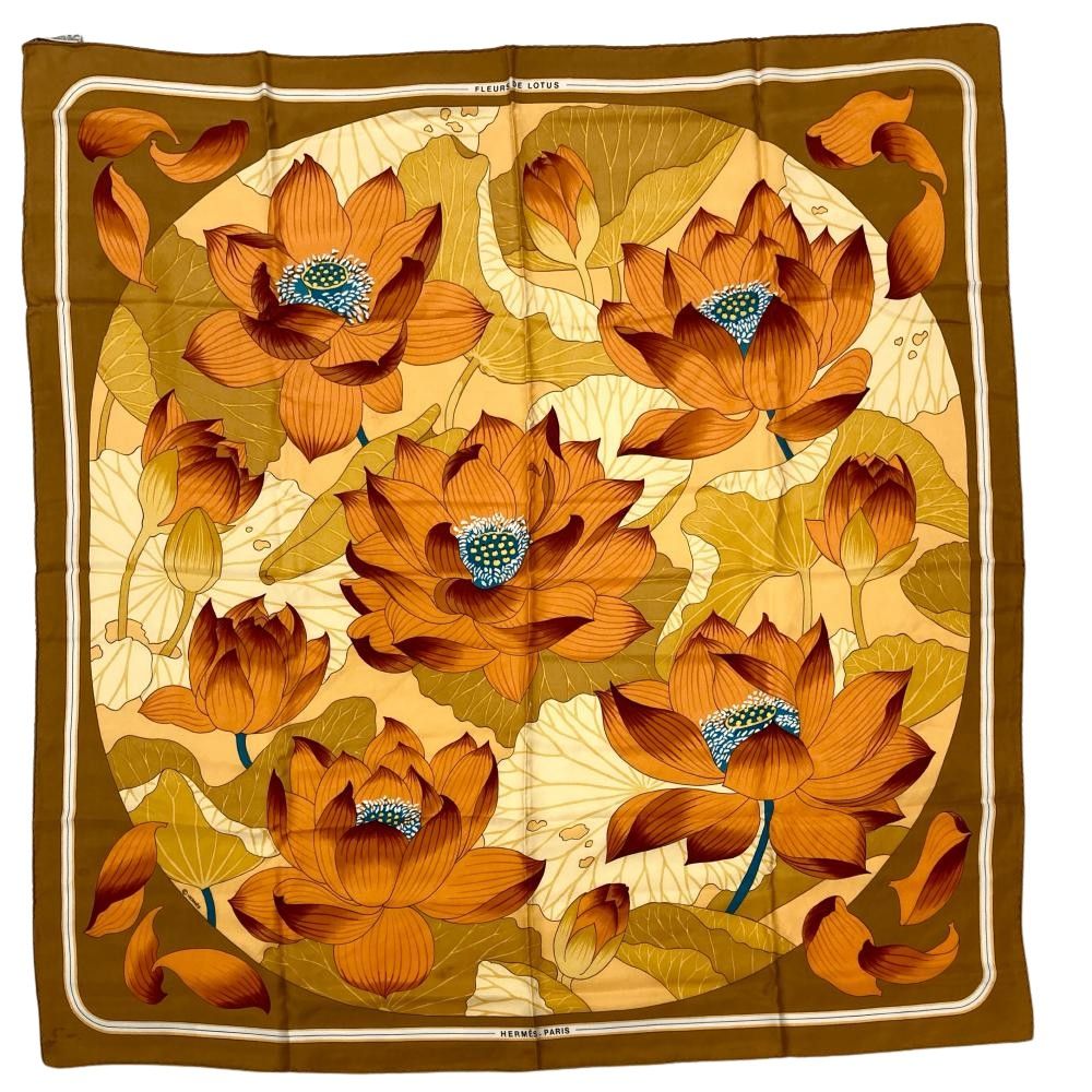 エルメス HERMES カレ90 蓮の花 FLEURS DE LOTUS スカーフ シルク オレンジ レディース