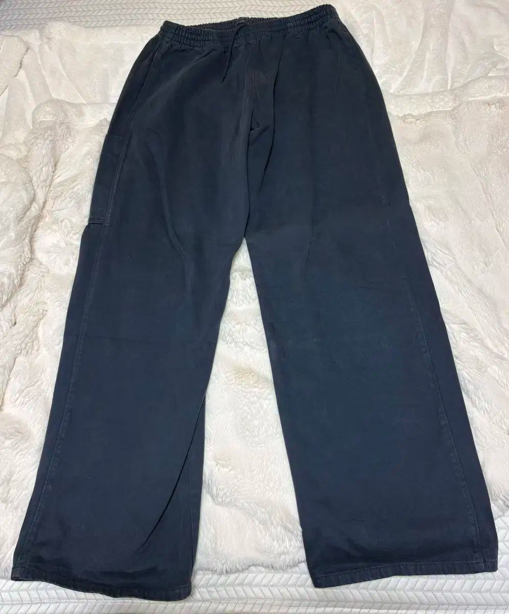 YEEZY GAP イージーギャップ サテン カーゴ ネイビー