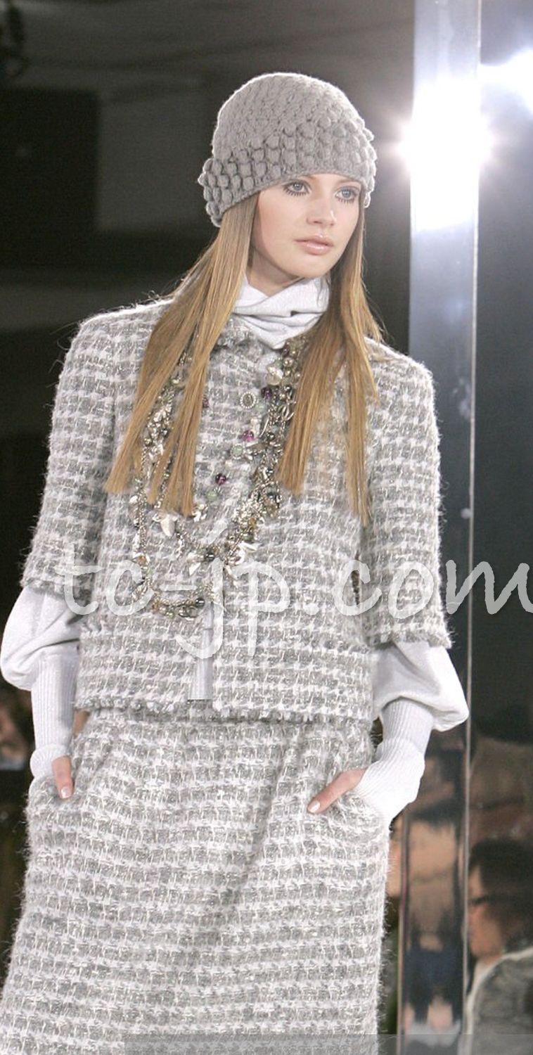 シャネル スカート CHANEL グレー シルバー ふんわり ウール カシミヤ ツイード ランウェイ登場 カール ラガーフェルド 36 38