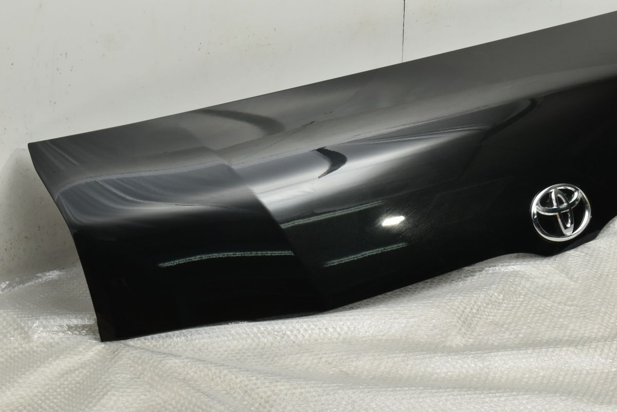 ハイエース200系 純正ボンネット 黒メタ ハイエース200系 純正ボンネット 黒メタ ハイエース200系 純正