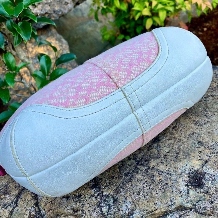 Coach y2k Baby Pink Mini Signature Soho Hobo Shoulder Bag - メルカリ