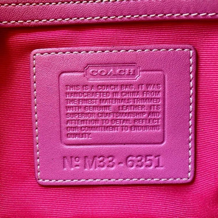 Coach y2k Baby Pink Mini Signature Soho Hobo Shoulder Bag - メルカリ