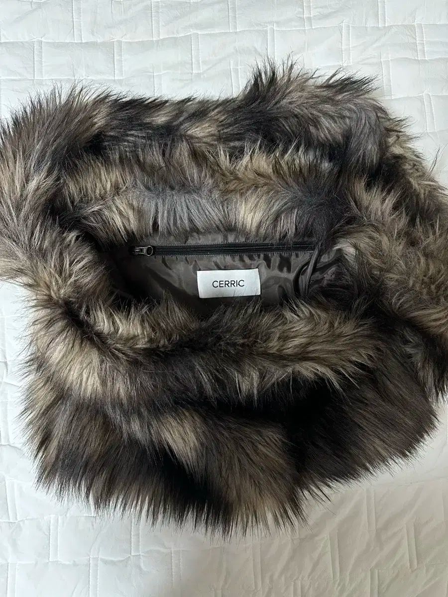  セリック モヘア クロスバック ブラック 3回 着用 メッセンジャーバッグ ショルダーバッグ