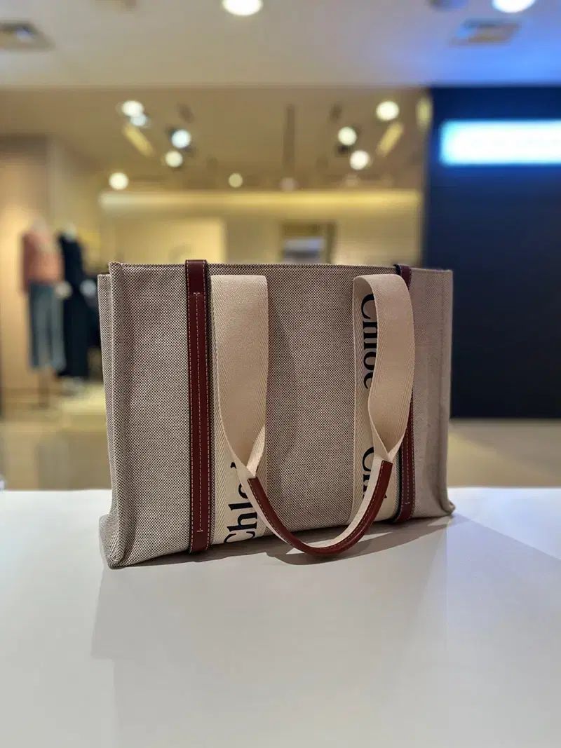 クロエ ウッディ