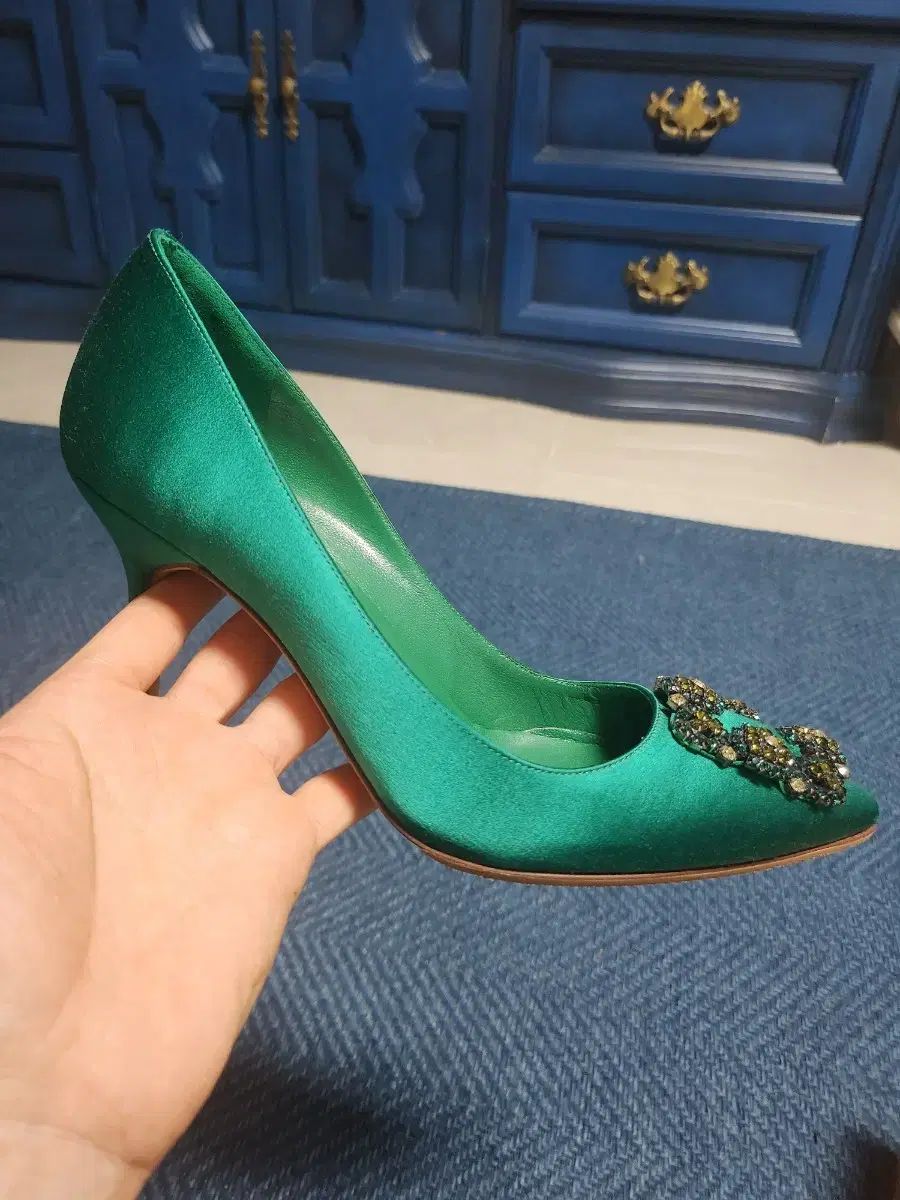 Blahnik マノロブラニク