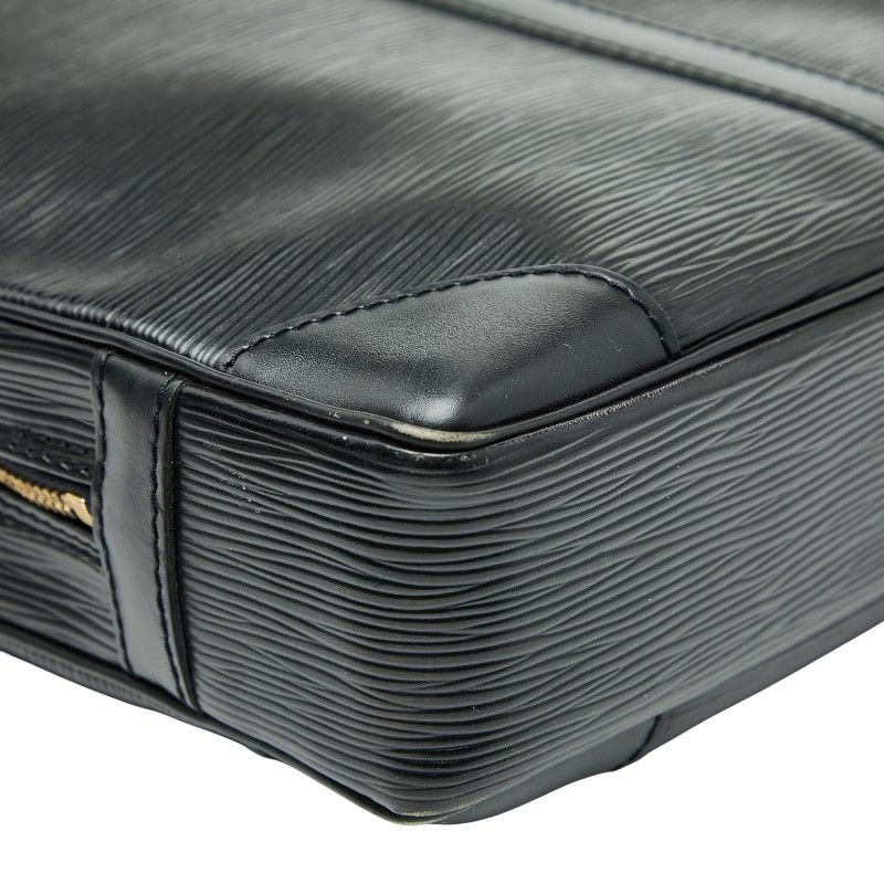 ルイ ヴィトン エピ ポルトドキュマン ヴォワヤージュ ビジネスバッグ