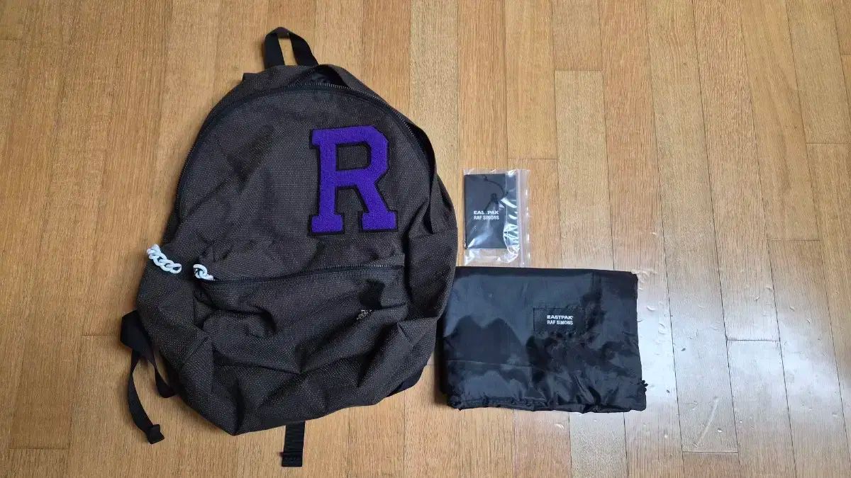RAF SIMONS ラフ シモンズ Rロゴ バックパック EASTPAK イーストパック チェーン バックパック