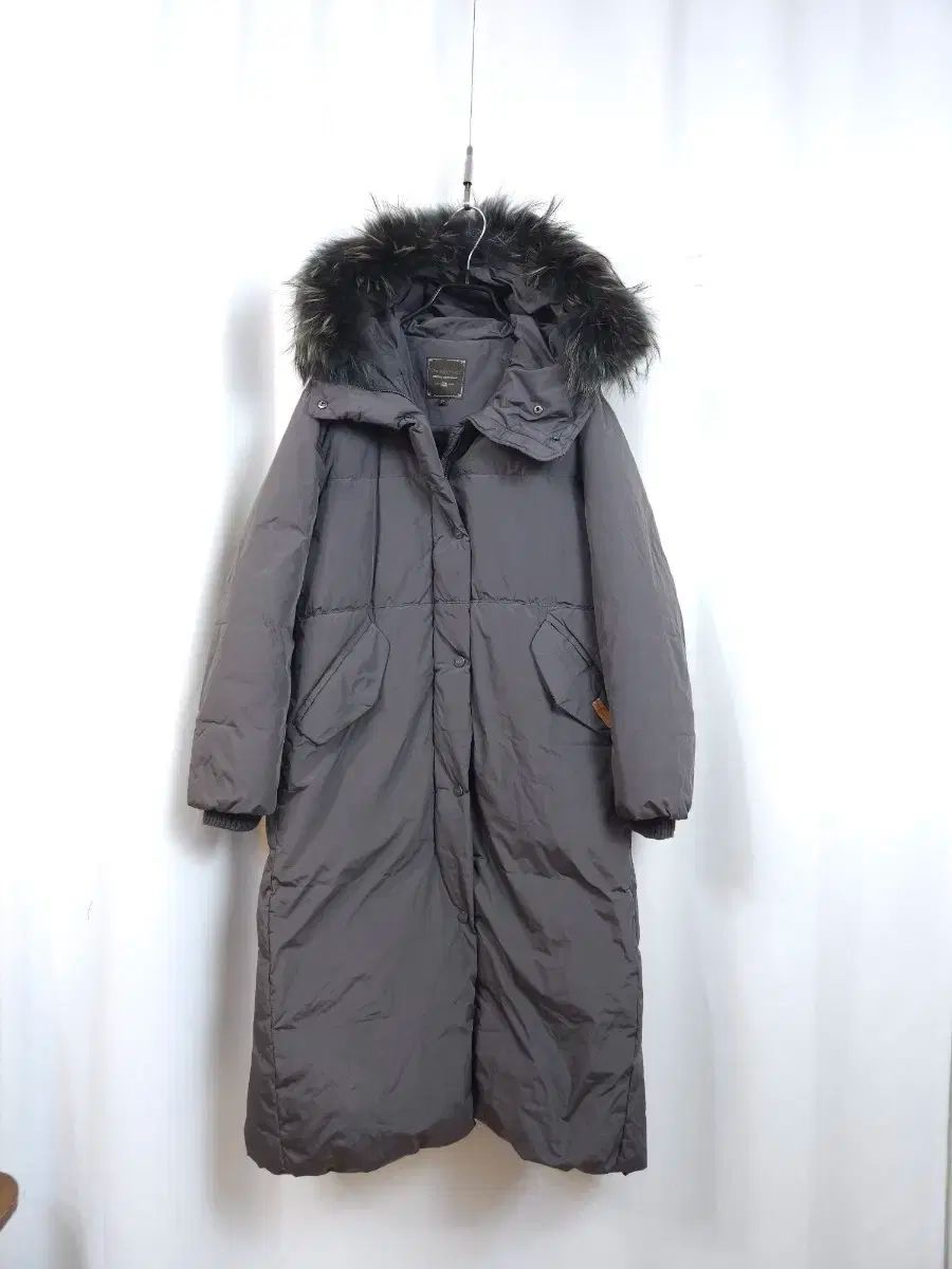 サースデーアイランド フード ファー ダウン コート