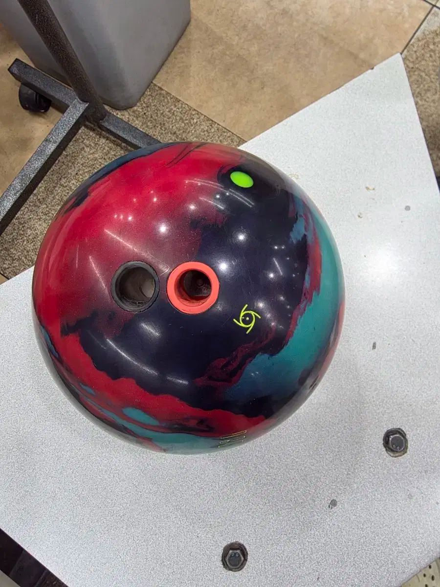  ボーリングボール アイデンティ 14 p トゥーハンド ボウリング スポーツ