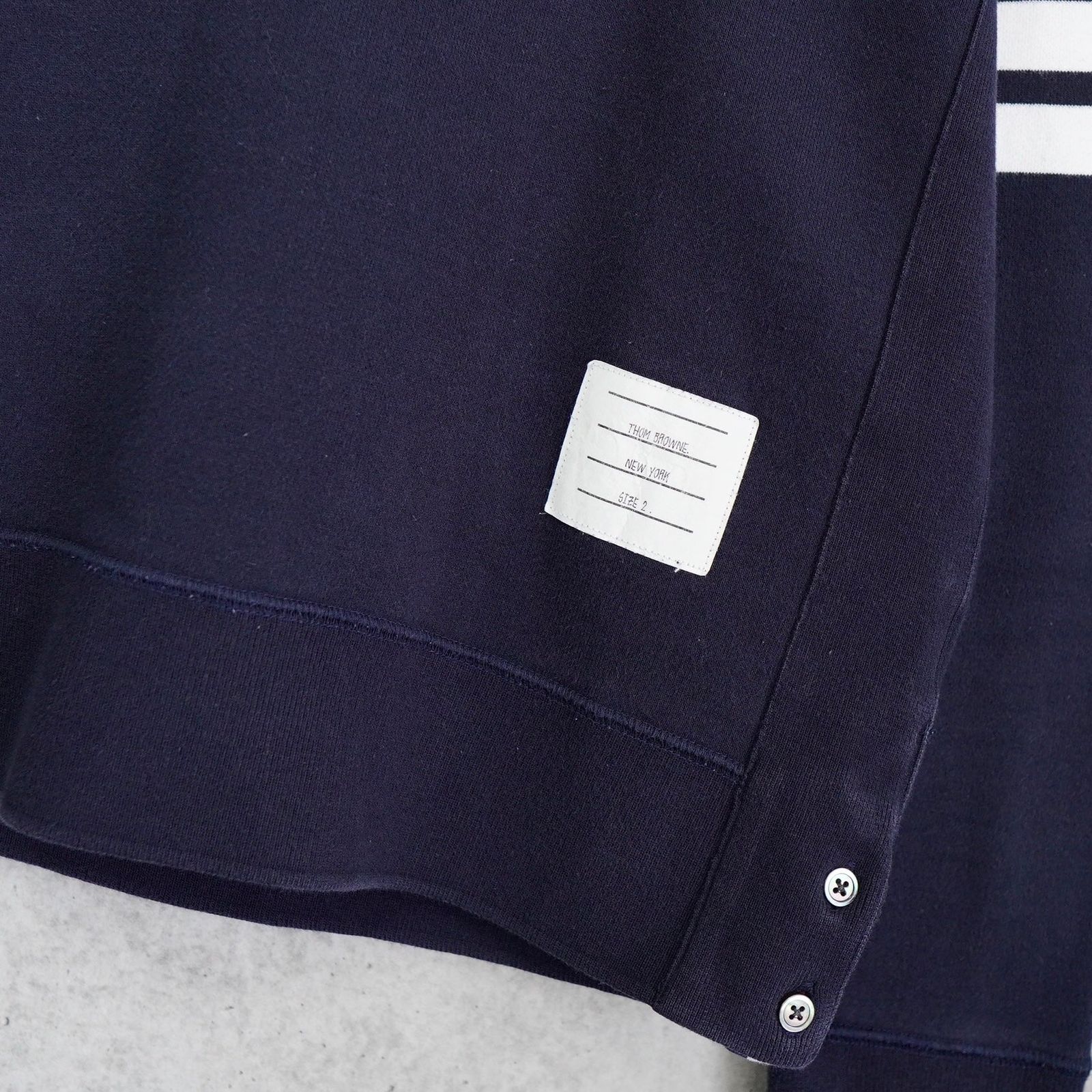 トムブラウン スウェット ネイビー - メルカリ