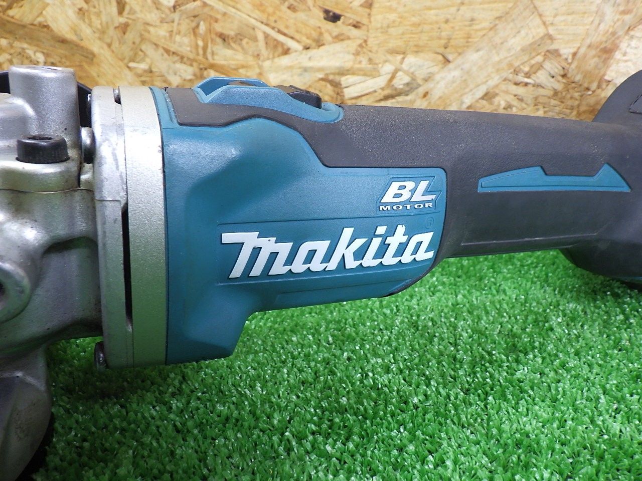 全ねじ 鉄筋の際切に