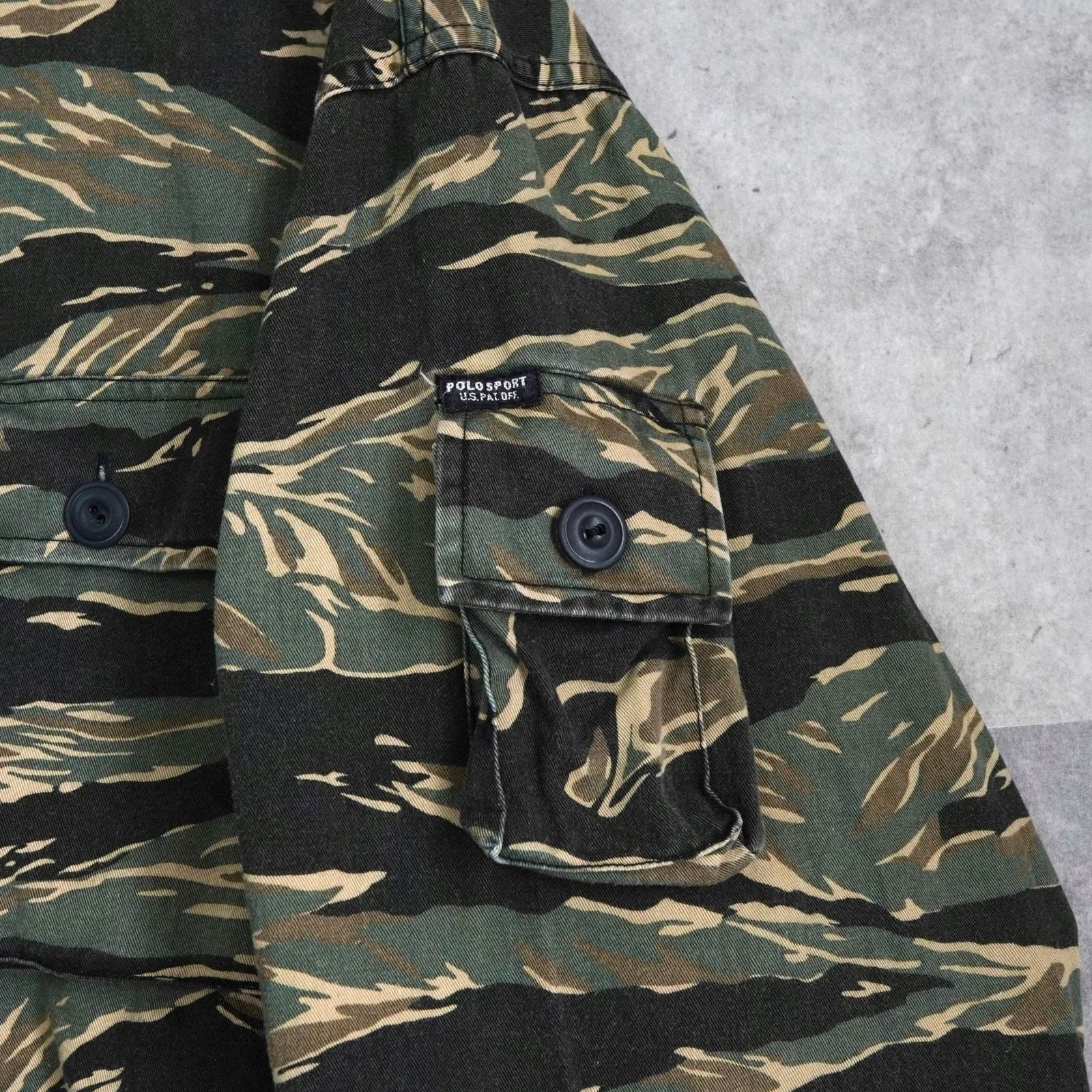 カモ柄 ミリタリージャケット