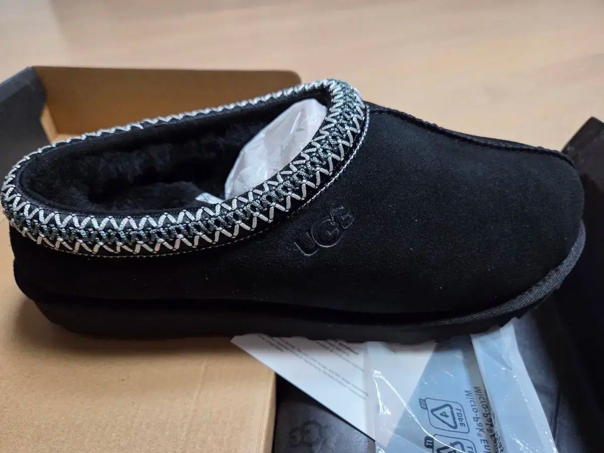 アメリカ アグ タスマン 2 ブラック us9 270 靴