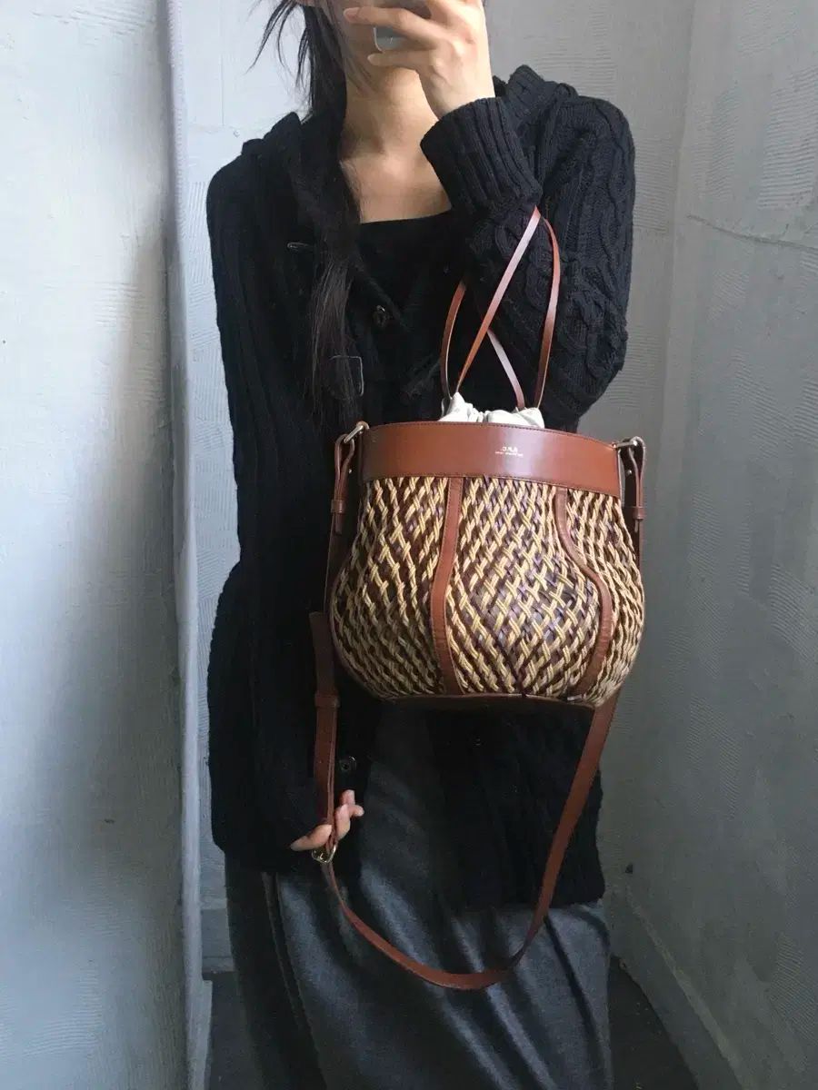 A.P.C. アペセ ラタン ガランス バケットバッグ