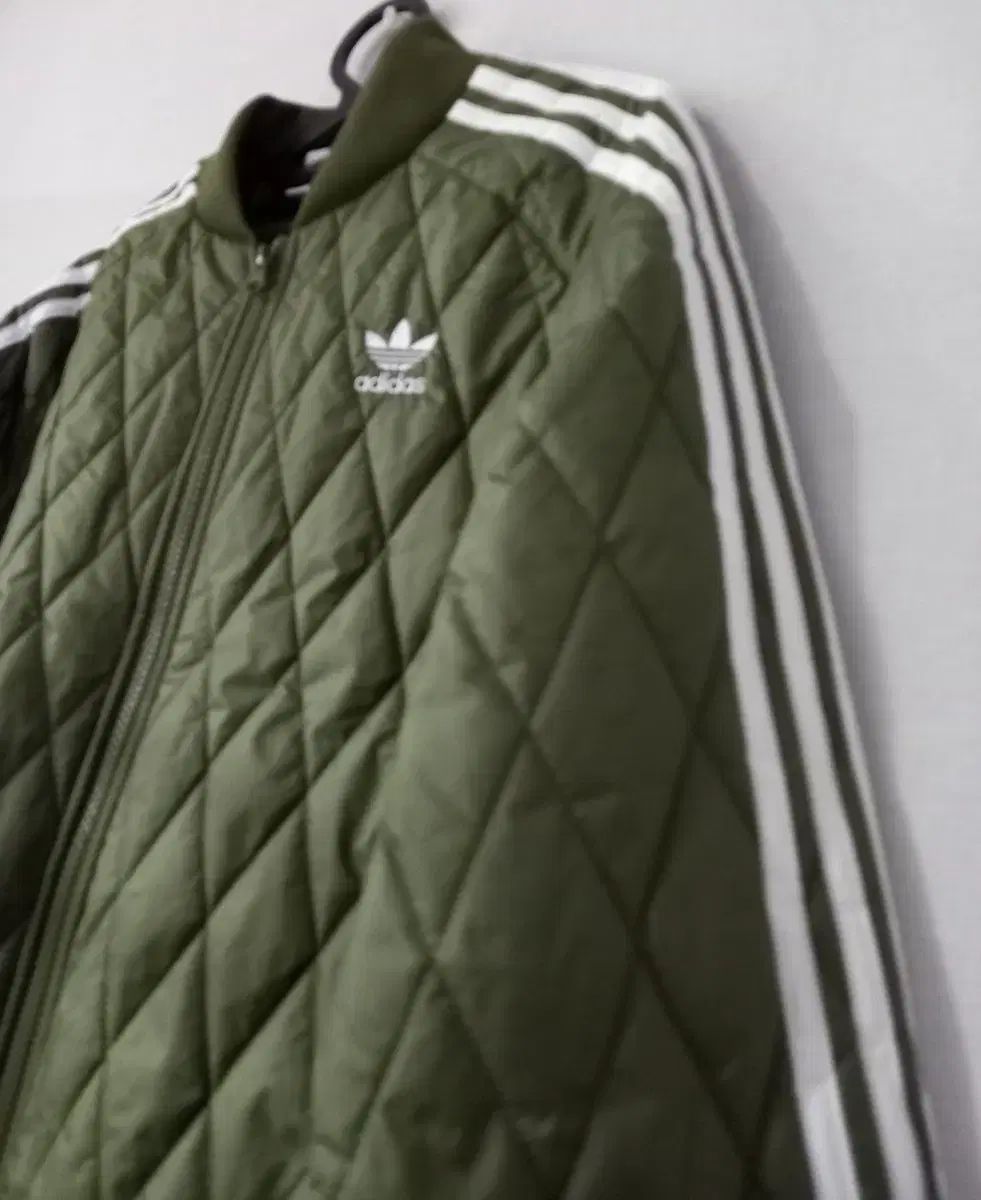 アディダス キルティング カーキ トラックジャージ ジャージ ジップアップジャージ 90 S