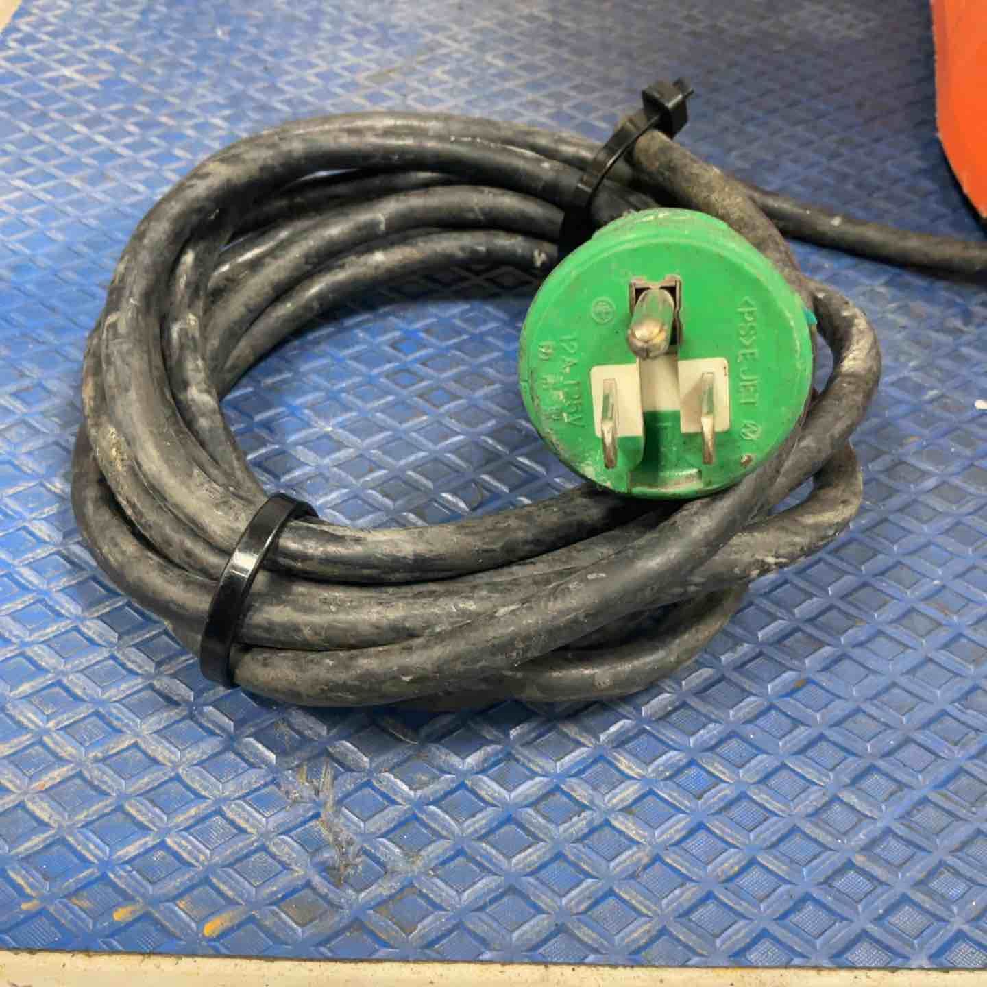 シーリング材用撹拌機 カルマゼ