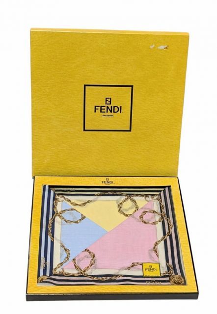 フェンディ ハンカチ セット 箱入り スカーフ チェーン 水色 イエロー ピンク 綿 100％ コットン FENDI
