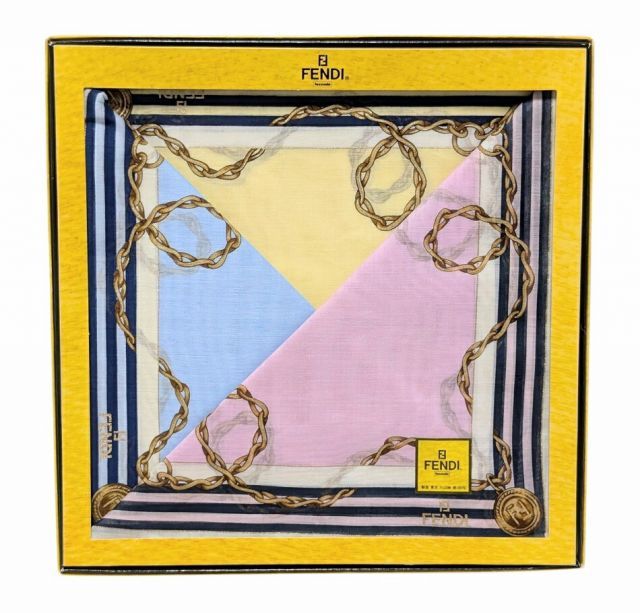 フェンディ ハンカチ 3枚セット 箱入り スカーフ チェーン 水色 イエロー ピンク 綿 100% コットン FENDI
