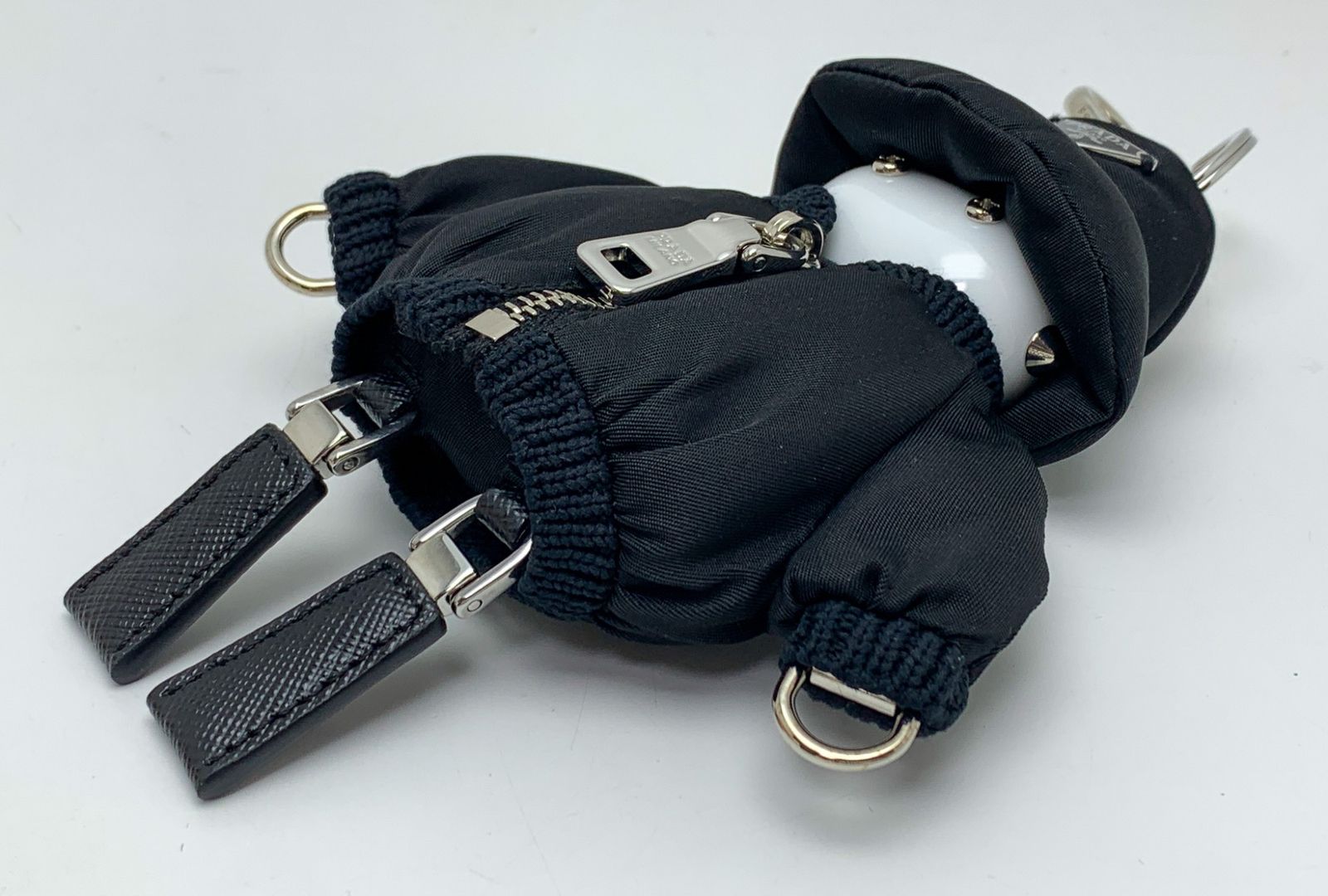 PRADA プラダ 黒 ブラック Soft robot Re-Nylon キーチェーン チャーム