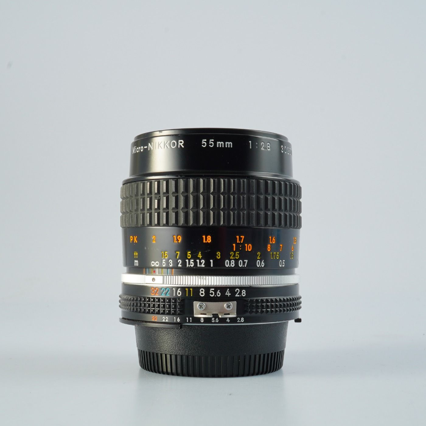 8 マクロレンズ