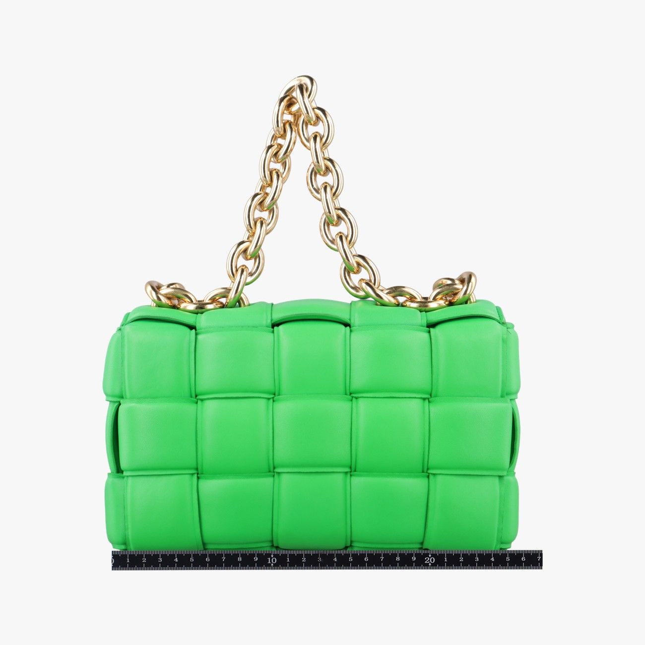 ボッテガヴェネタBottega Venetaザ チェーン カセット グリーン ラムスキン B09074922S