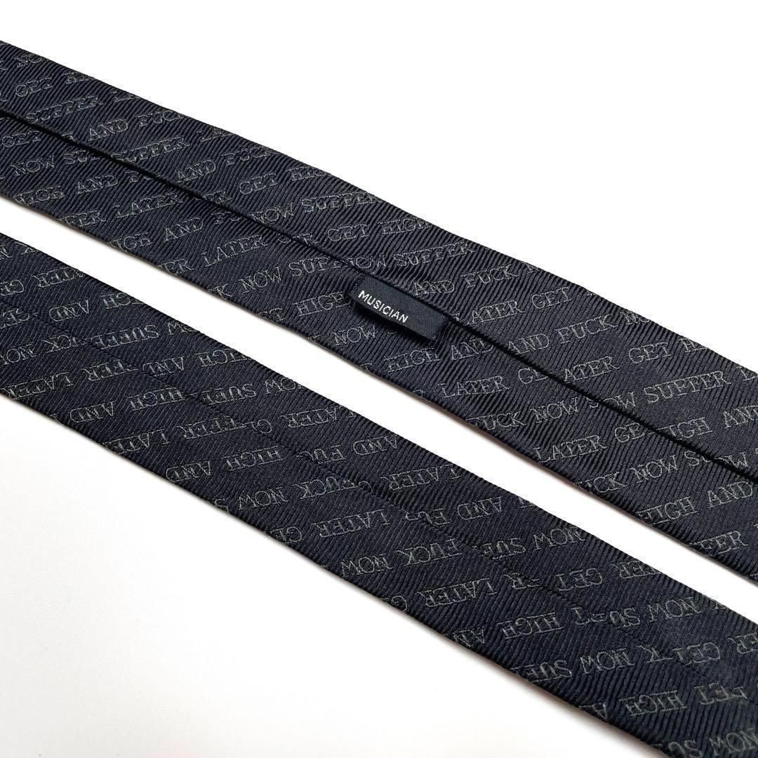 美品 LAD MUSIラッドミュージシャン ネクタィ ブラック アルファベット 美品 LAD MUSIラッドミュージシャン ネクタィ ブラック 細身