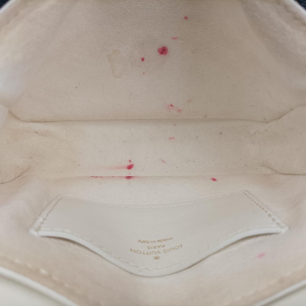  ルイヴィトンLouis Vuittonミュルティ ポシェット スノー レザー Ｍ56466 FN 4210 メッセンジャーバッグ ショルダーバッグ