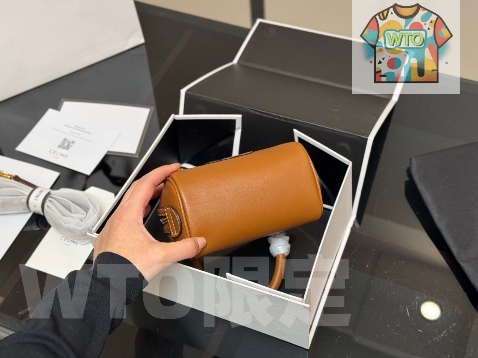 今日 Celine Pillow Bag セリーヌ ピロー バッグ