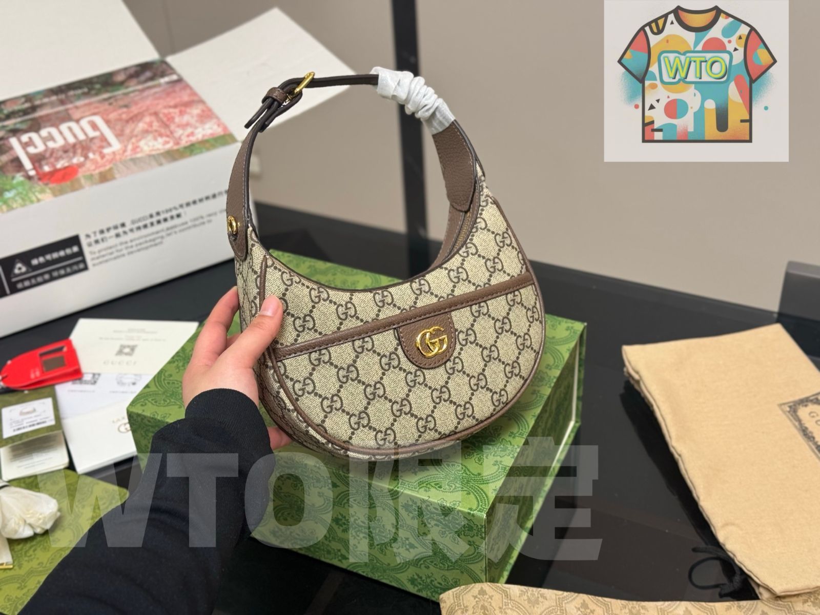 今日 Gucci Marmont Moon Bag グッチ マーモント ムーン アームバッグ