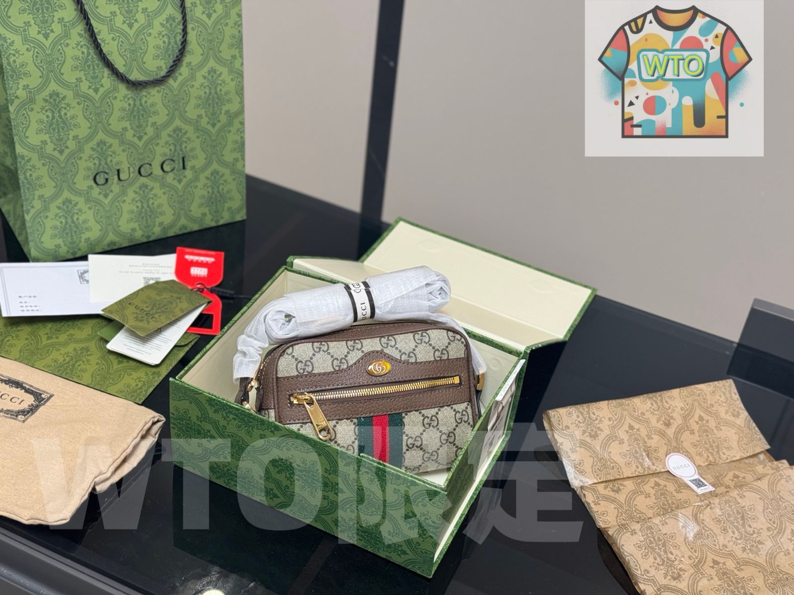 今日 Gucci Ophidia グッチ オフィディア カメラ バッグ