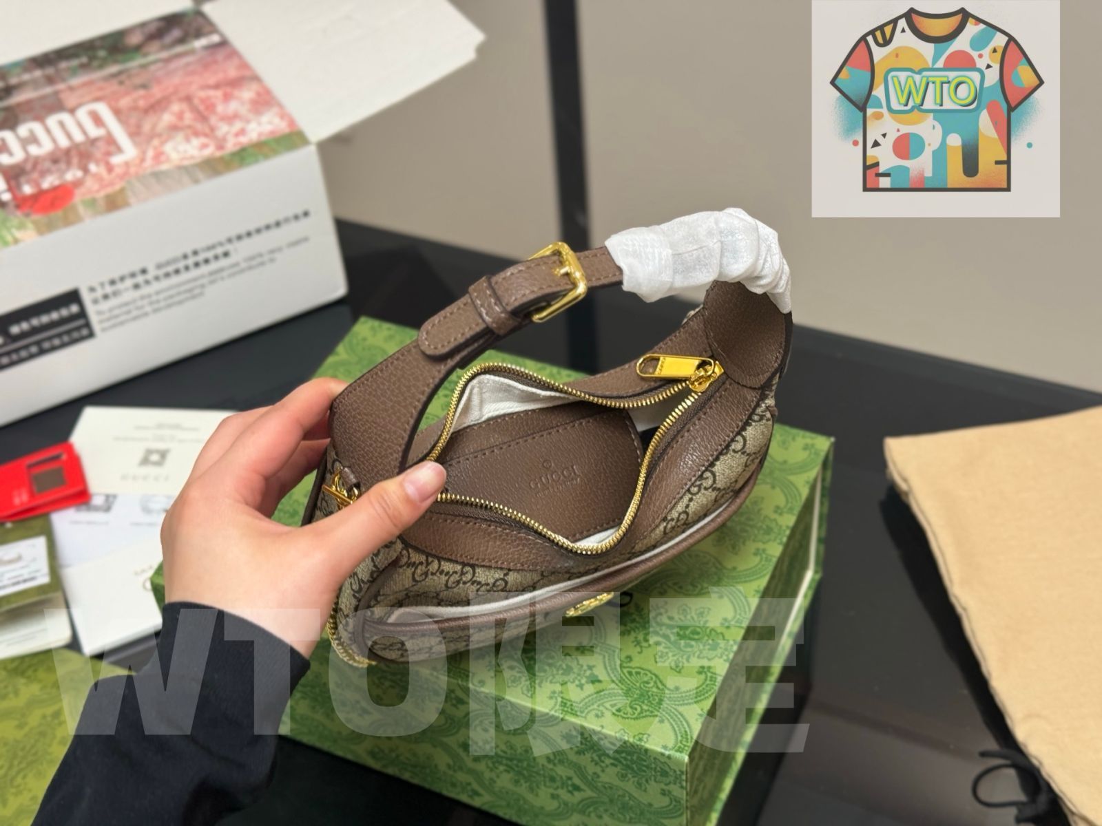 ムーン アームバッグ