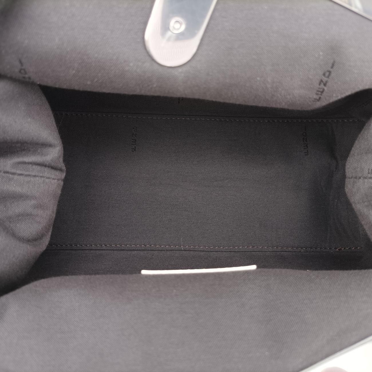 フェンディFendiファーストミディ ホワイト