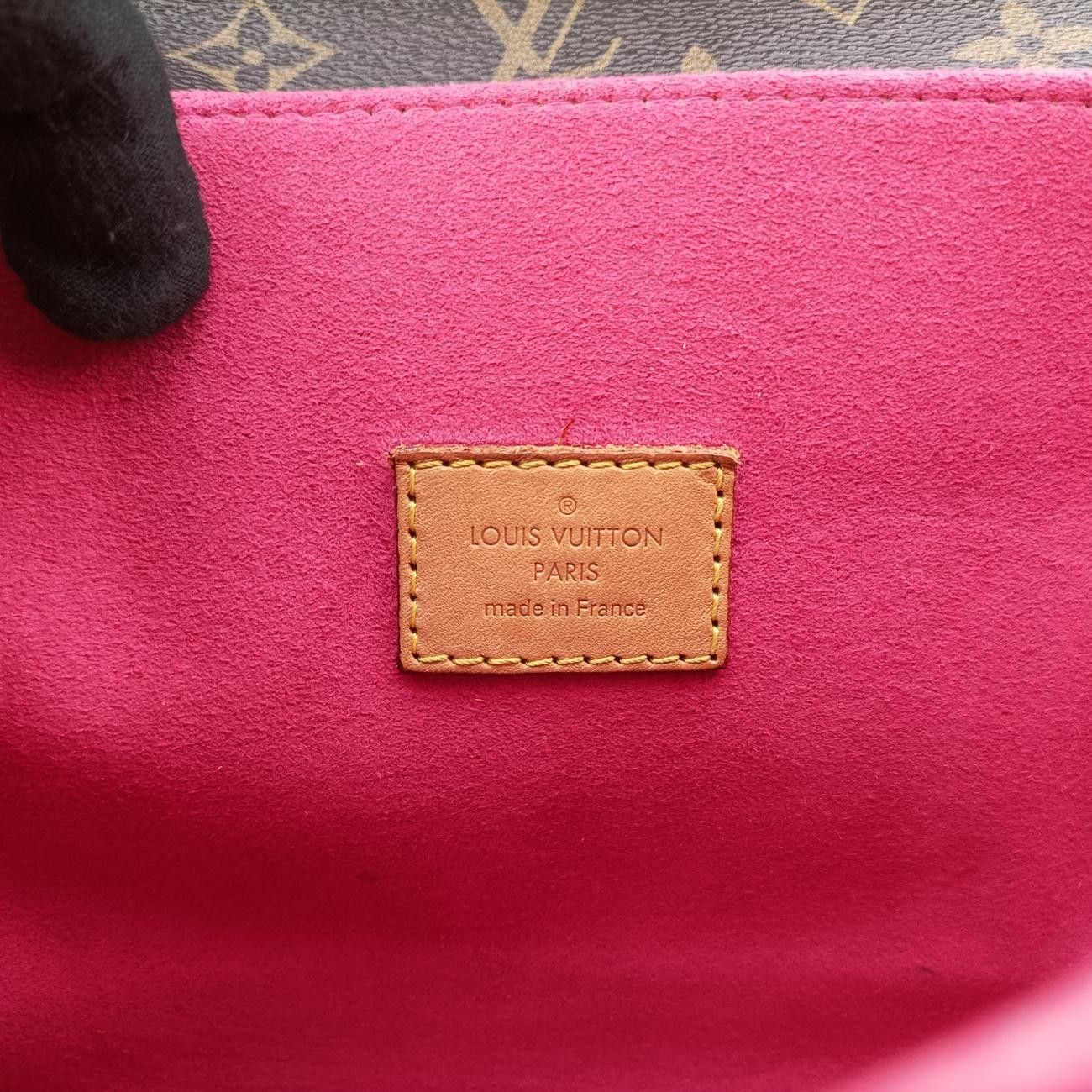 モノグラムキャンバス M