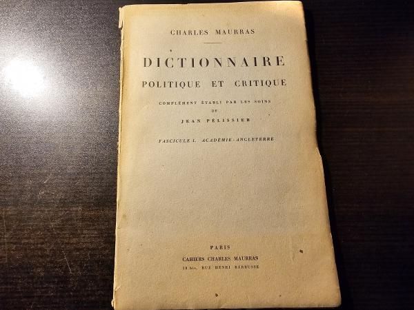 Dictionnaire Politique et Critique