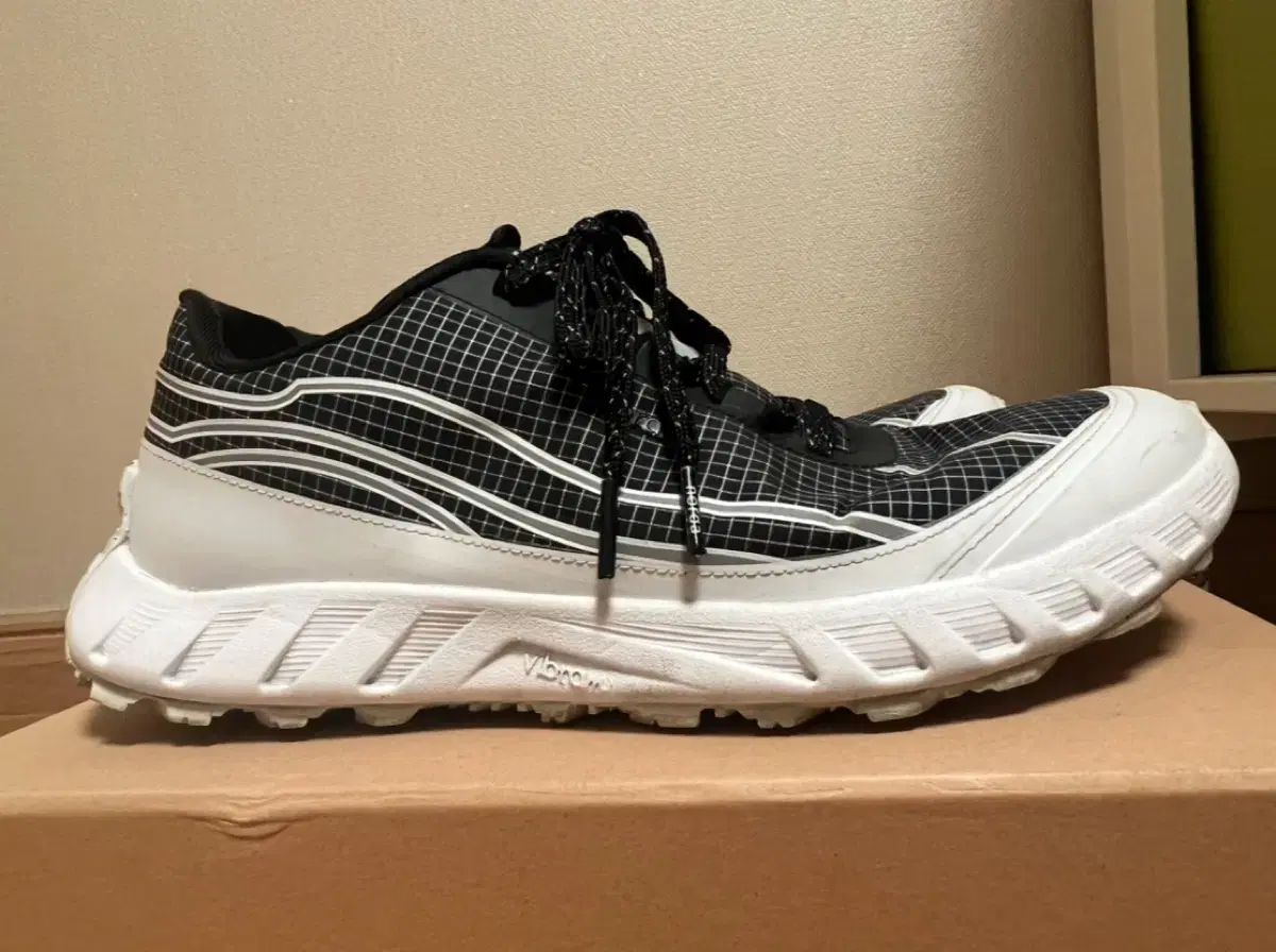 norda ノダ 002 summit ブラック 270