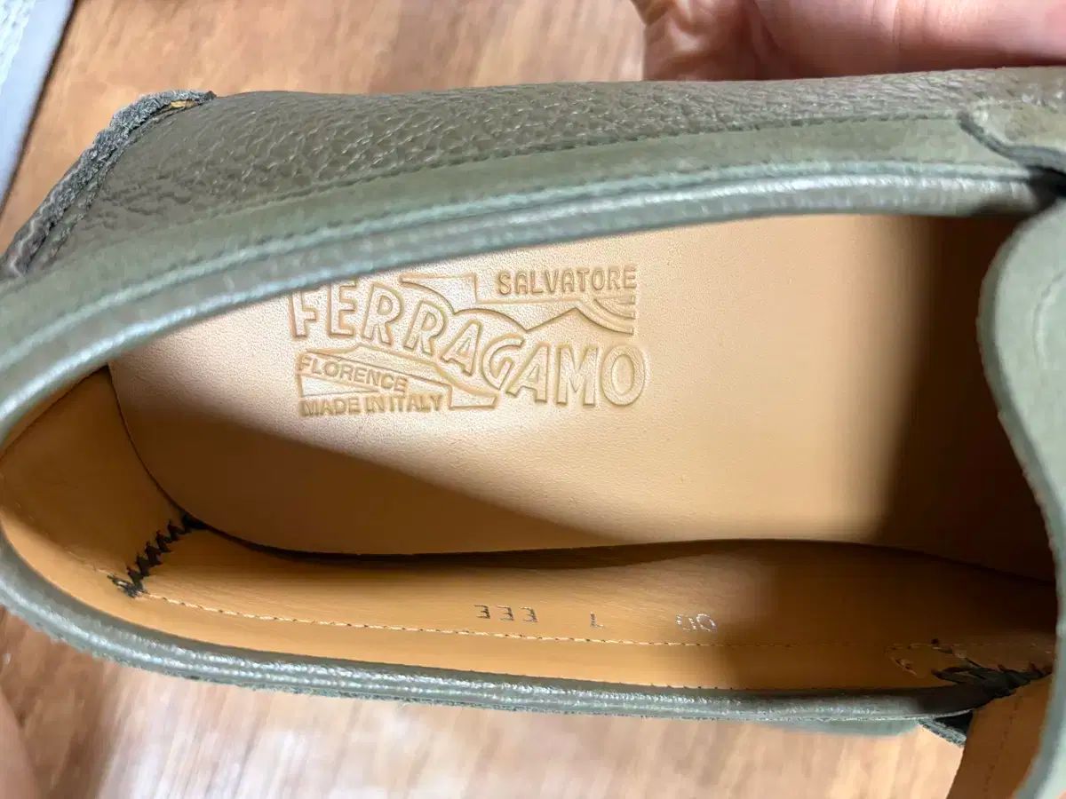 フェラガモ