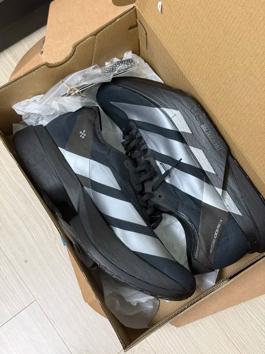 アディダス アディゼロ アディオス プロ 4 ブラック 270