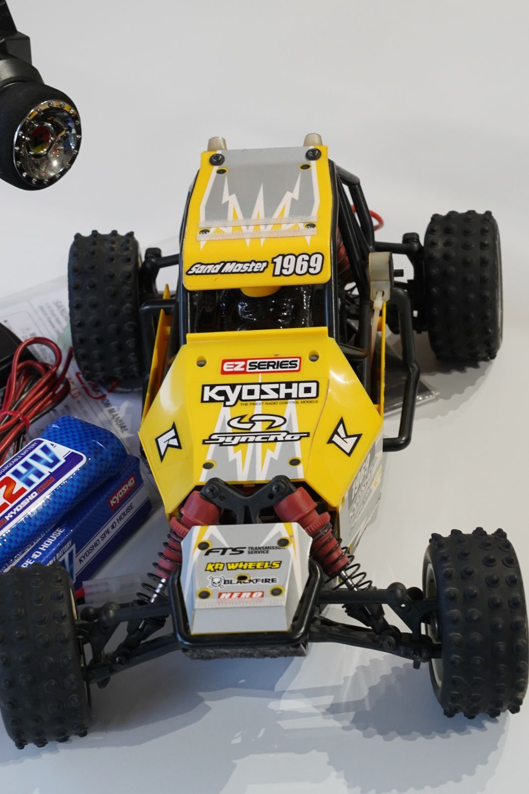 KYOSHO 京商 サンドマスター Readyset No 30831 RCバギーカーセット Syncro KT 200送信機 SPEED HOUSE 7 2 V 22 HVバッテリー付属