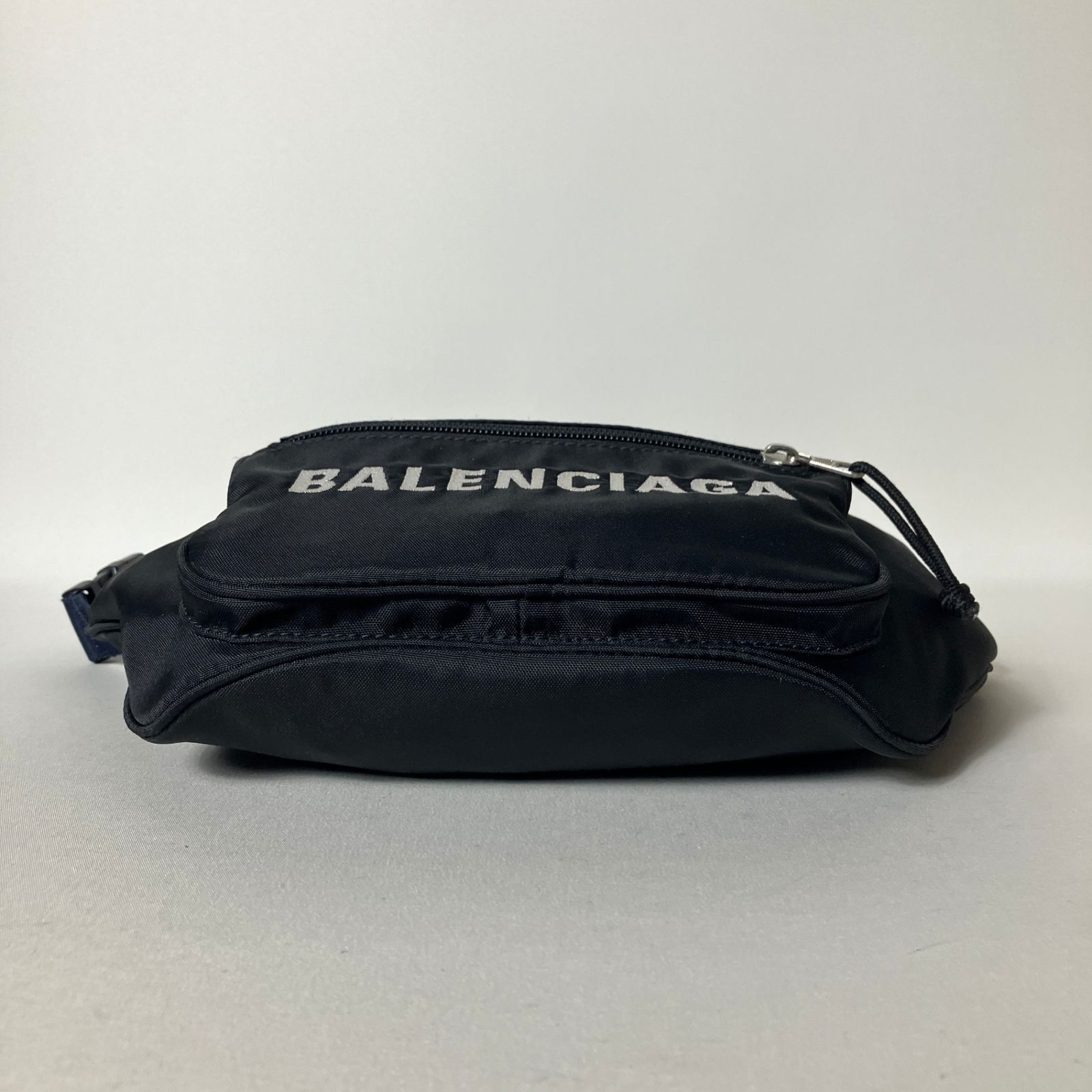 BALENCIAGA ブラック ボディバッグ BALENCIAGA】バレンシアガ エクスプローラー 482389 ウエストバッグ