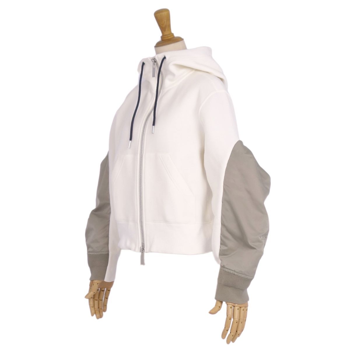 美品 サカイ Sacai パーカー 24AW 24-07536 フーディー スウ - メルカリ
