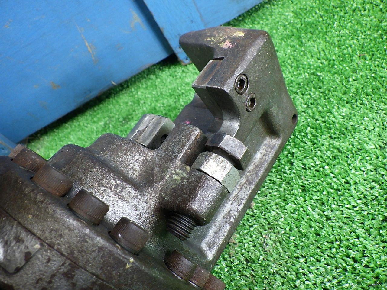 電動油圧式鉄筋カッター