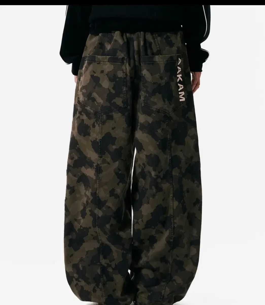 アッカム ズボン - Knee Pin-tuck Camouflage