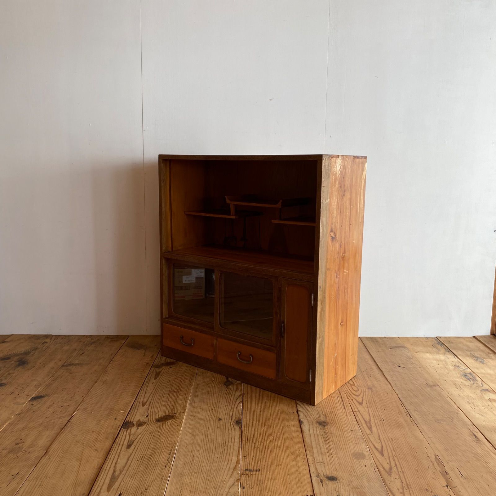 B*♪様 昭和レトロ 木製食器棚 ガラス戸付き水屋箪笥 B