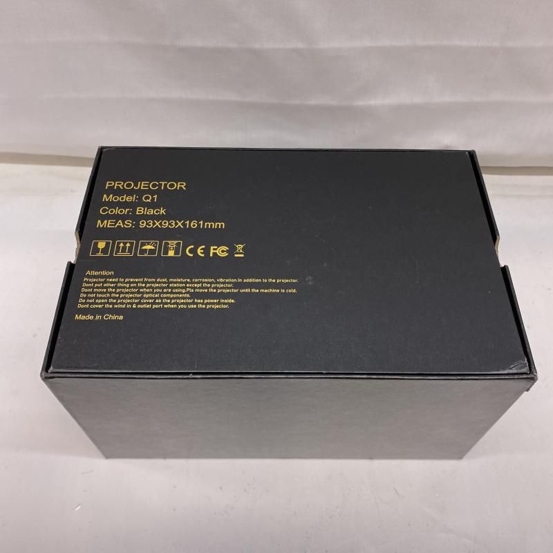 プロジェクター Q1