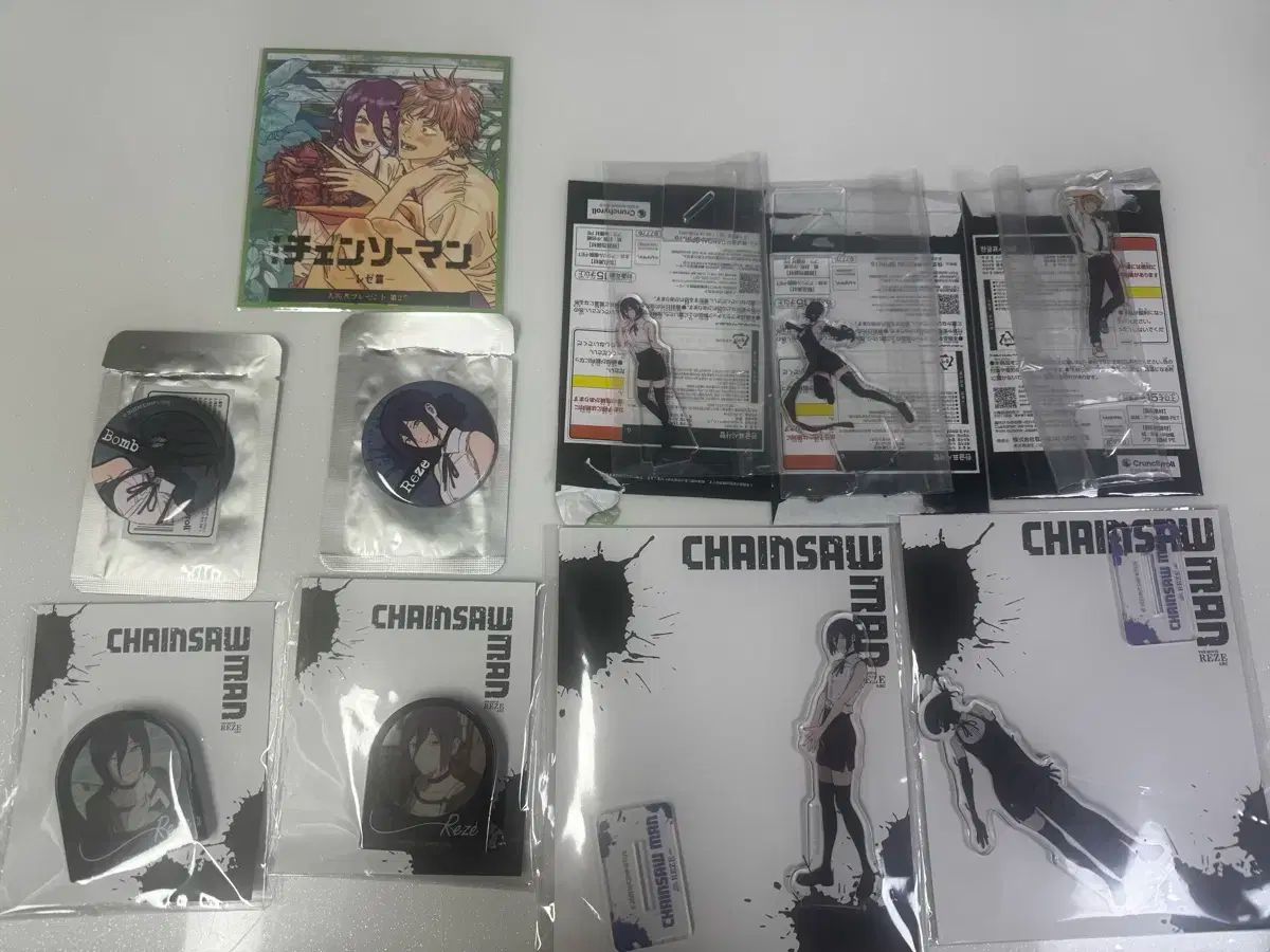 チェンソーマン レゼ アクリルスタンド バッジ まとめ