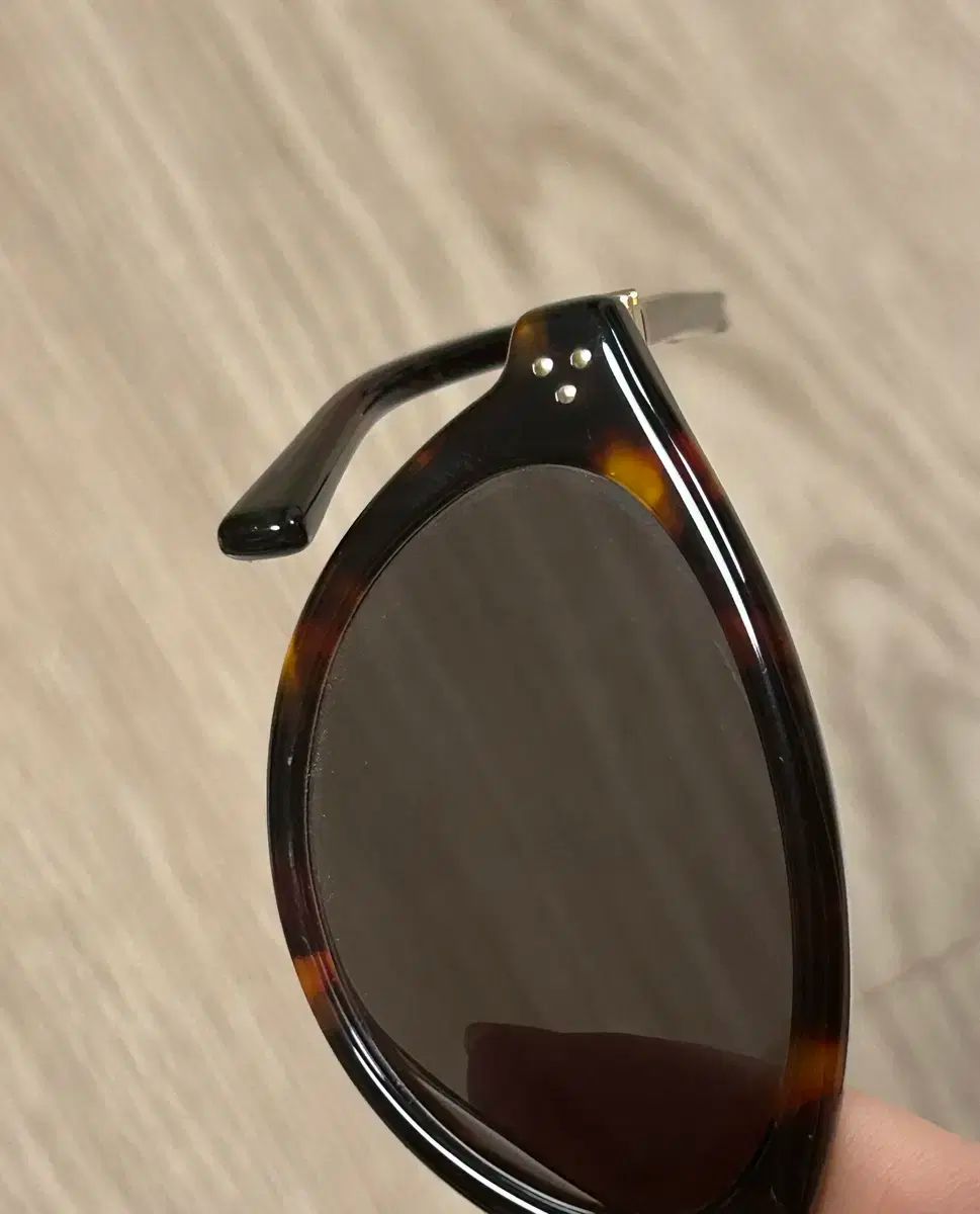 ジェントルモンスター タキオン