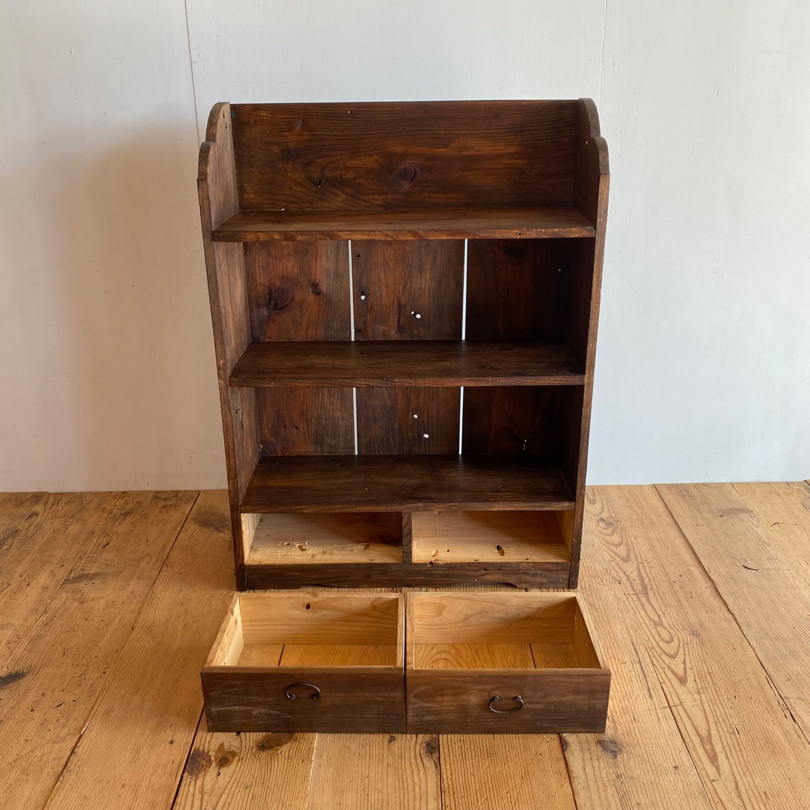古家具 木製飾り棚 本棚 引き出し付き 無垢材 収納棚 古道具 レトロ